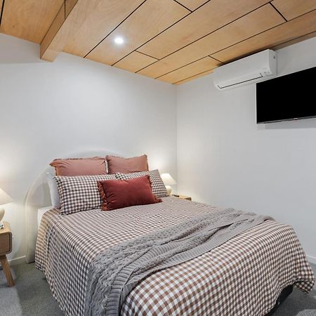 Railway Motel เมอร์เทิลฟอร์ด ภายนอก รูปภาพ